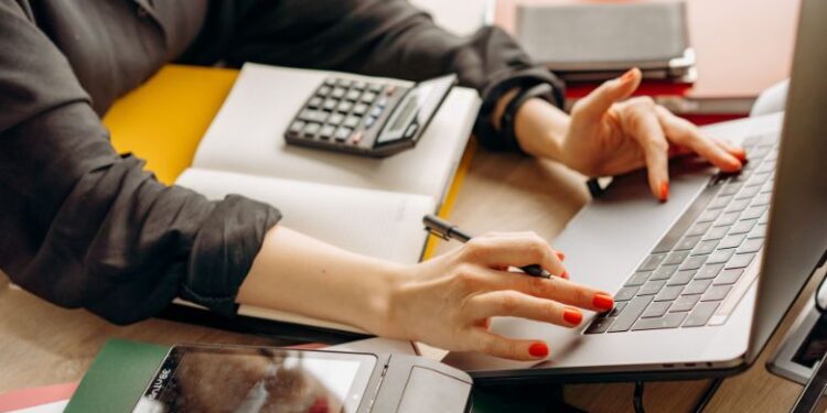 Credit One Lawsuit 2026: Hidden Fees, Claims & Relief Guide