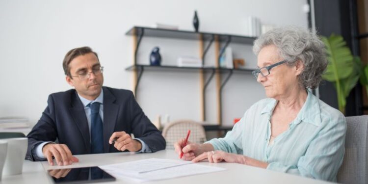 Personal Care Contract: Legal Guide to Caregiver Agreements
